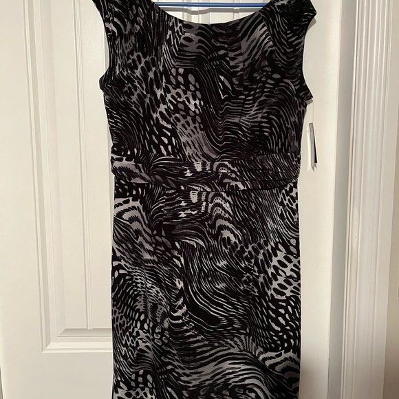 Size Large new with tags AB studio dress - Picture 4 of 4